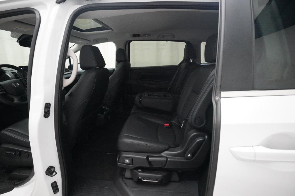 Used 2025 Honda Odyssey EX-L image 16