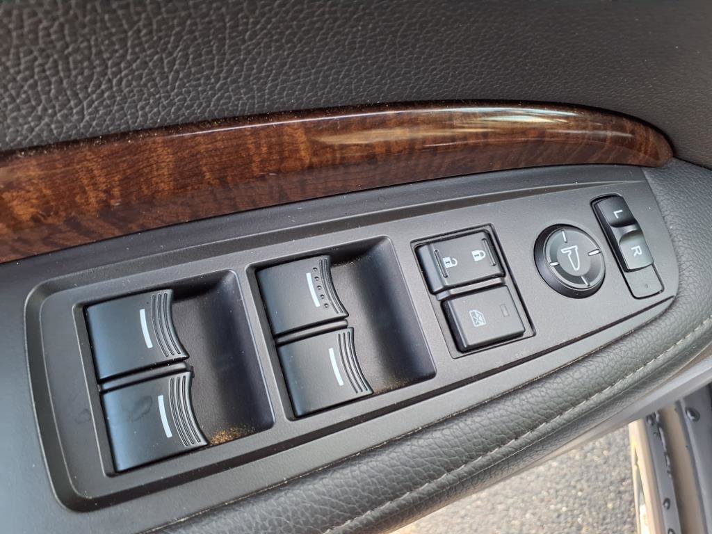 Used 2020 Acura MDX SH-AWD image 14