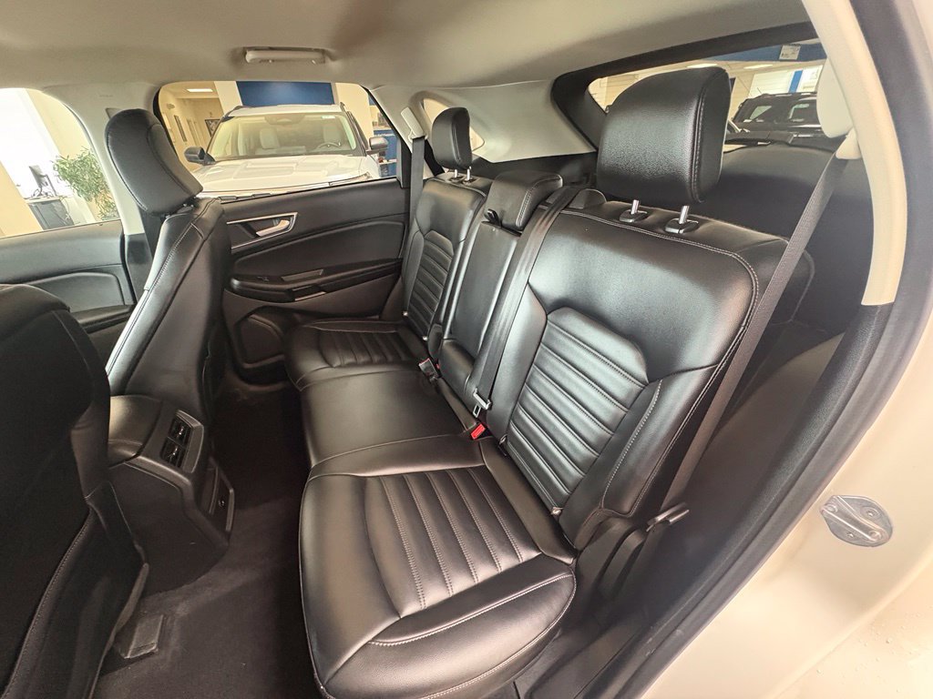 Used 2023 Ford Edge SEL AWD/4WD image 28