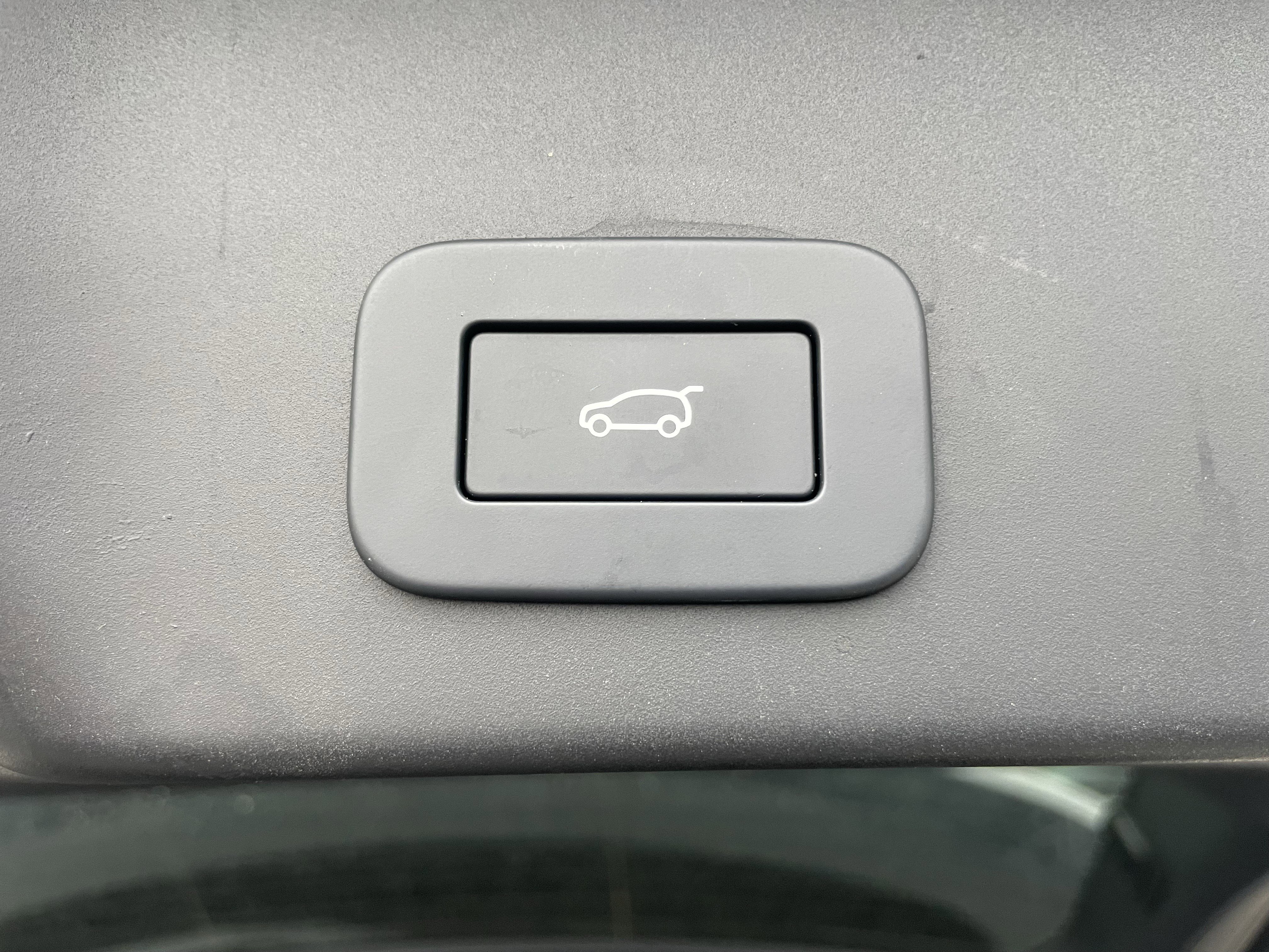 Certified 2024 Land Rover Range Rover Evoque S image 37