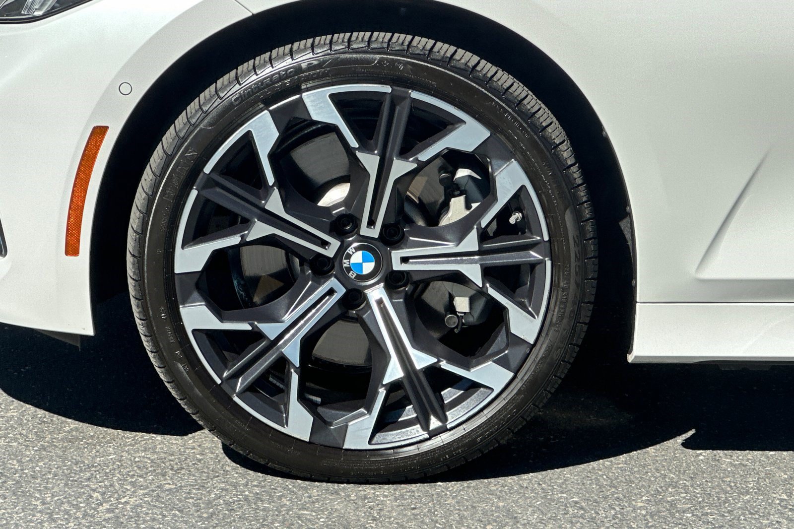Certified 2026 BMW 330i Sedan w/ Premium Package RWD image 38
