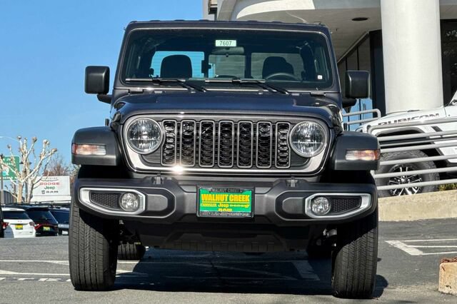 New 2026 Jeep Gladiator Sport AWD/4WD image 6