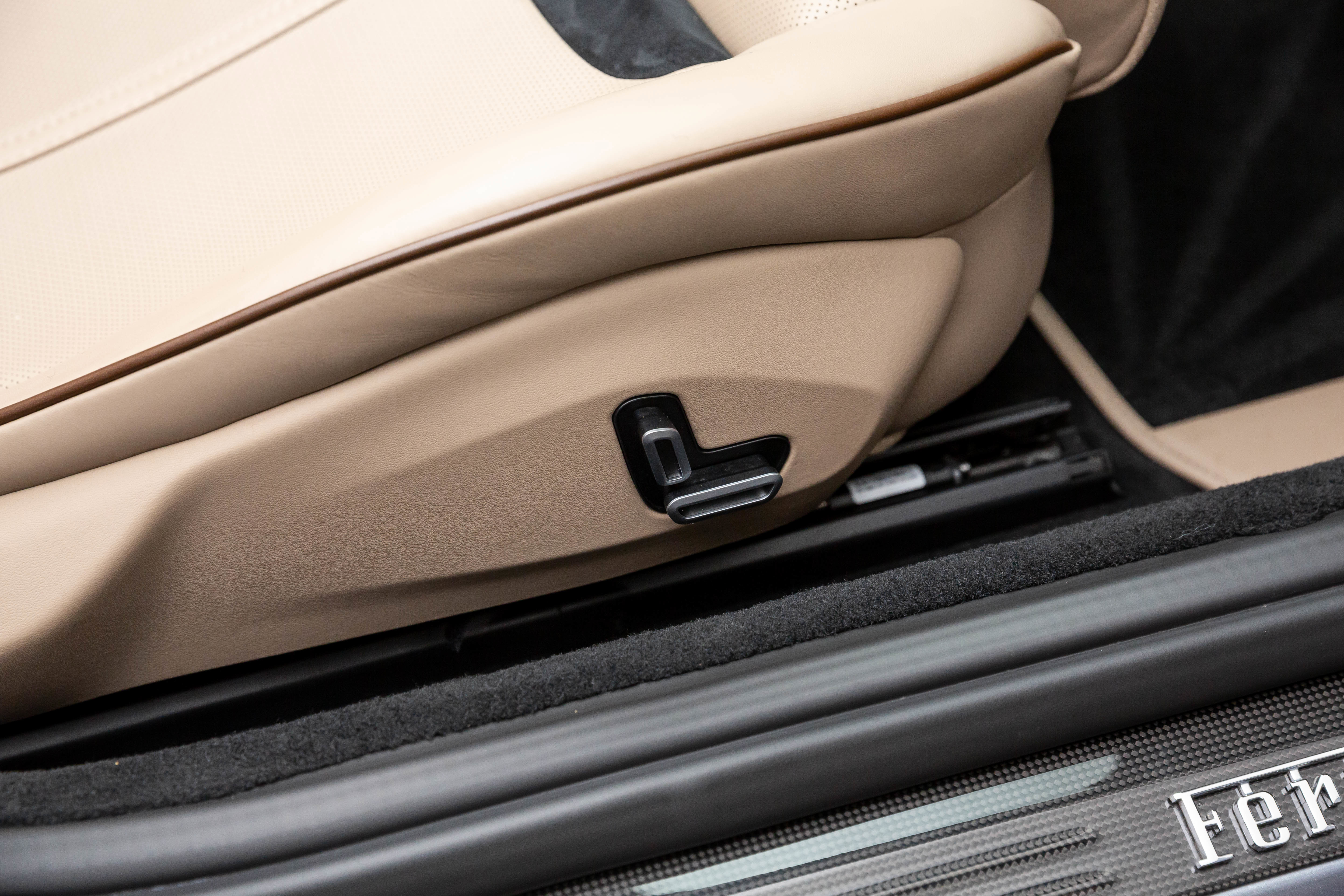 Certified 2024 Ferrari Roma Spider image 38