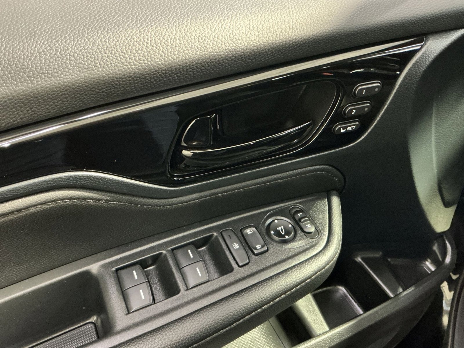 Used 2023 Honda Odyssey Touring image 16