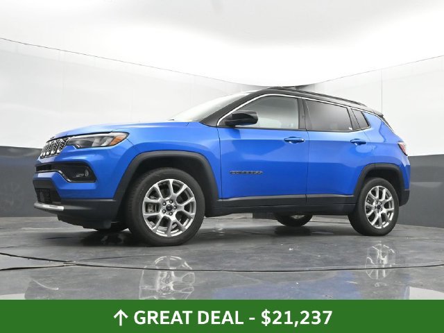 Used 2025 Jeep Compass Limited AWD/4WD image 51