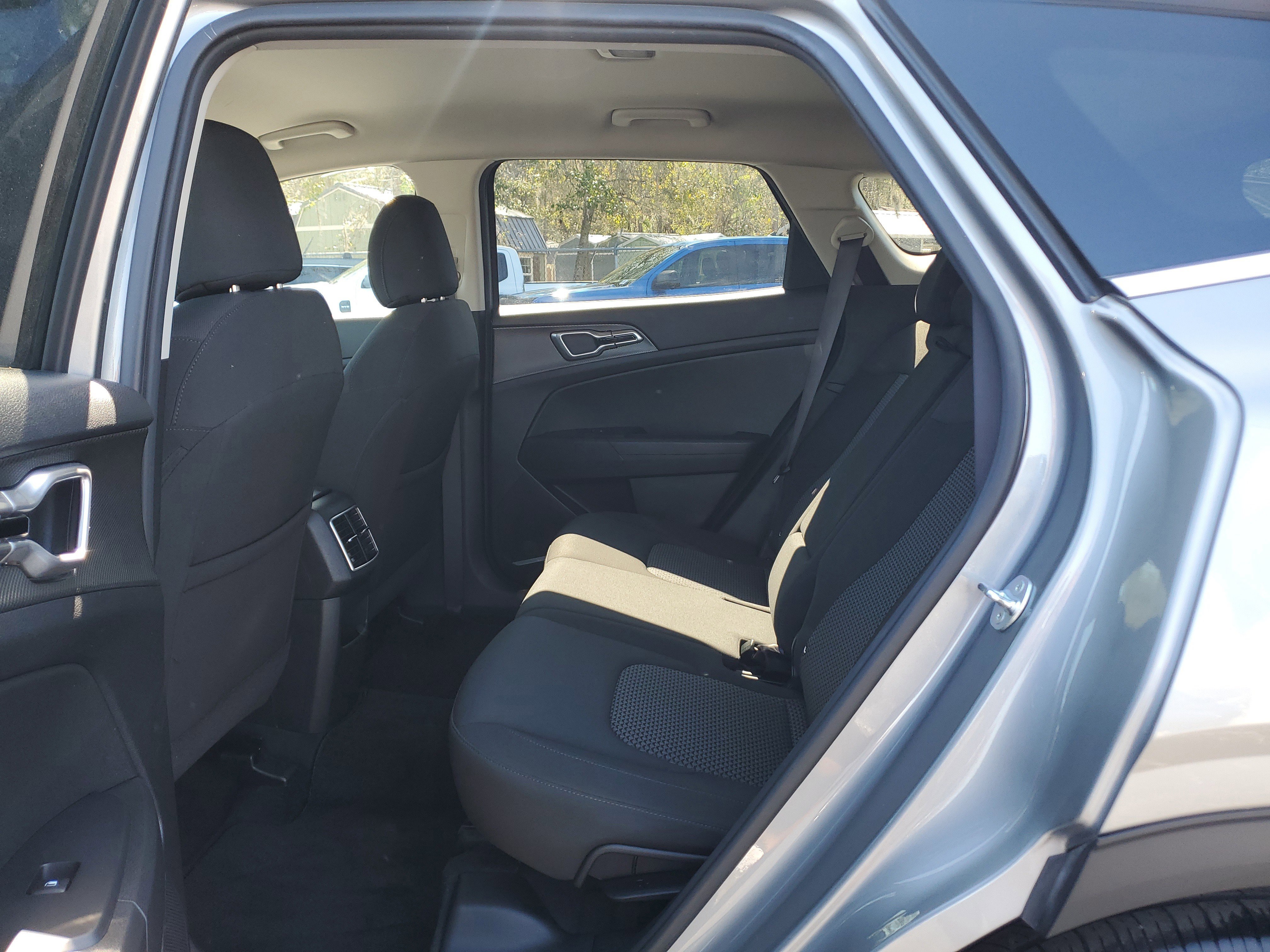 Used 2024 Kia Sportage LX image 22