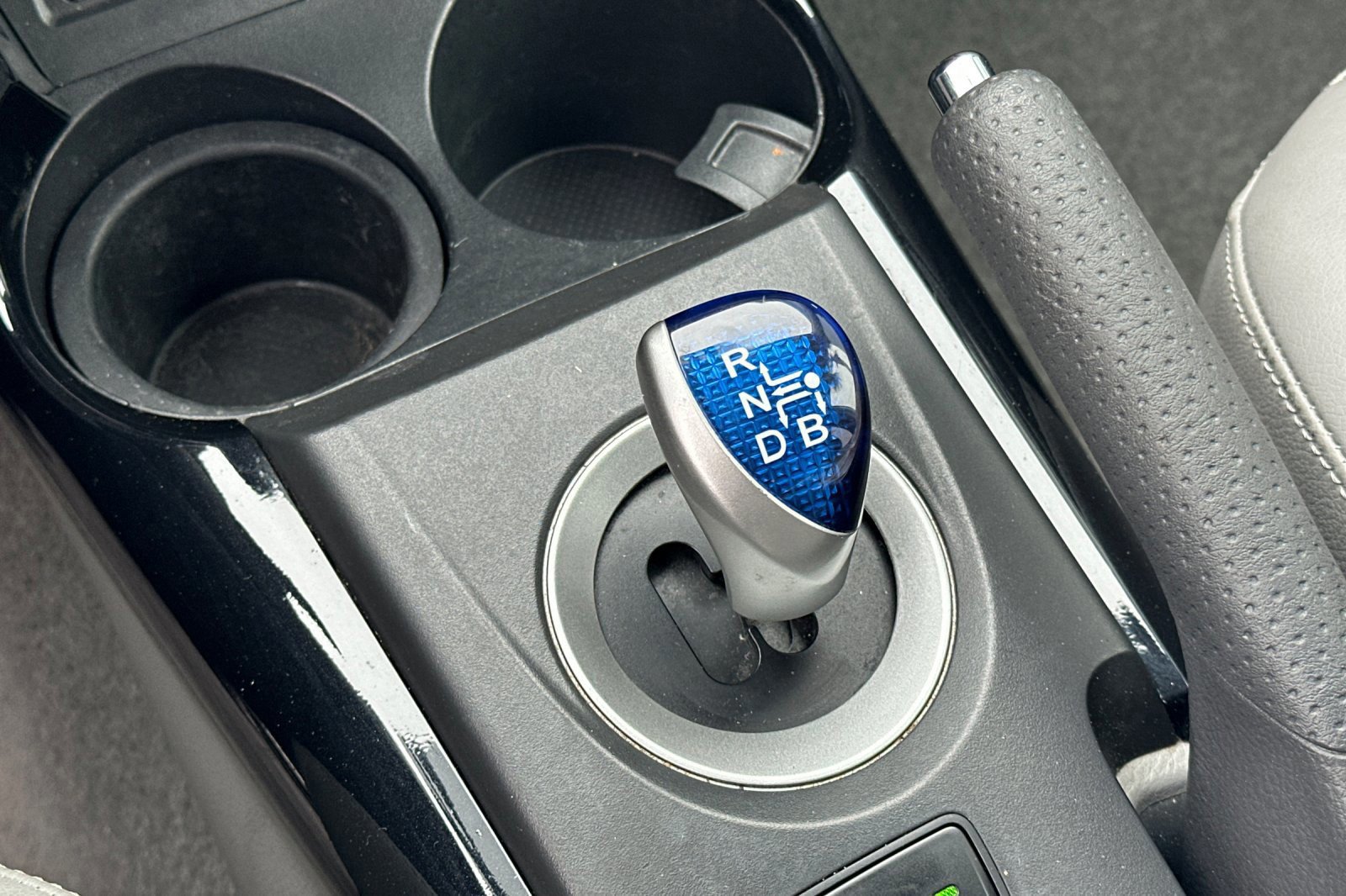 Used 2014 Toyota RAV4 EV image 22