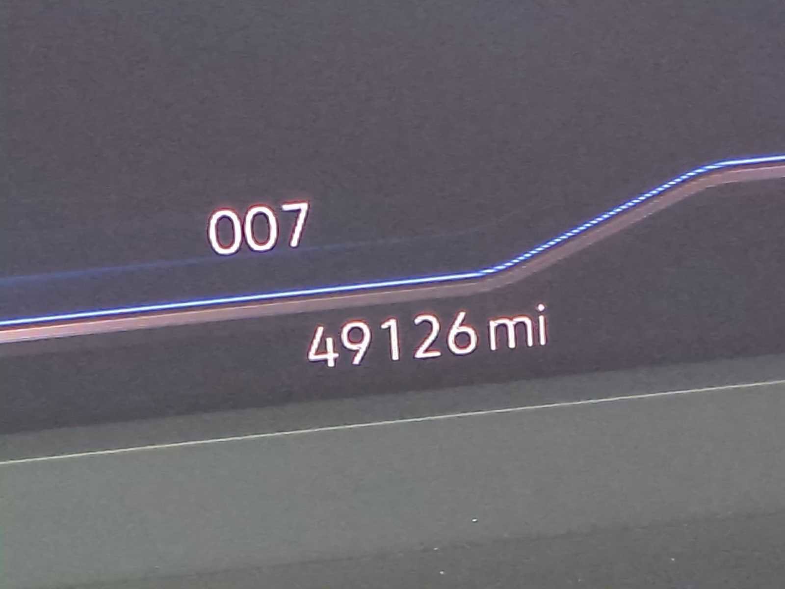 Used 2019 Volkswagen Tiguan SEL Premium AWD/4WD image 12