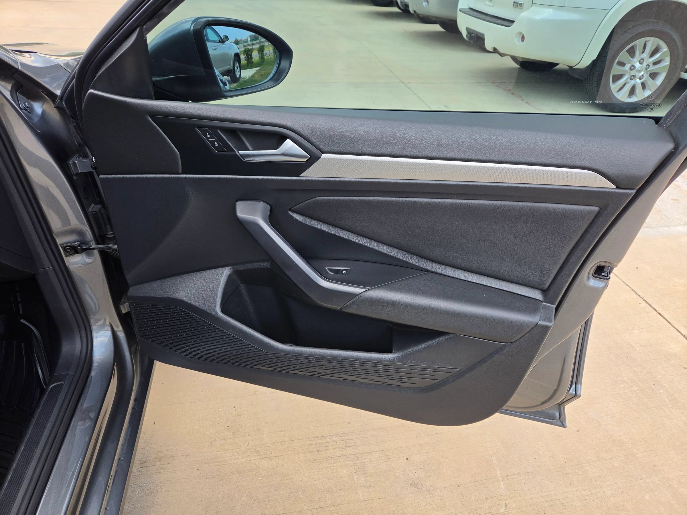 Used 2019 Volkswagen Jetta S w/ Driver Assistance Package FWD image 28
