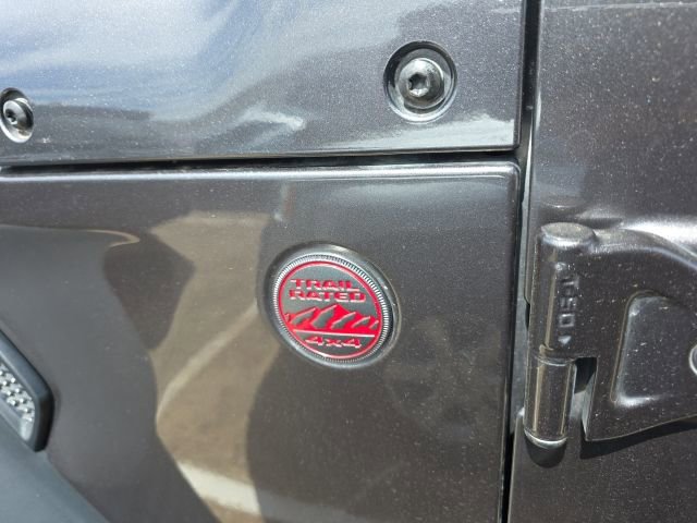 Used 2018 Jeep Wrangler Unlimited Rubicon AWD/4WD image 12