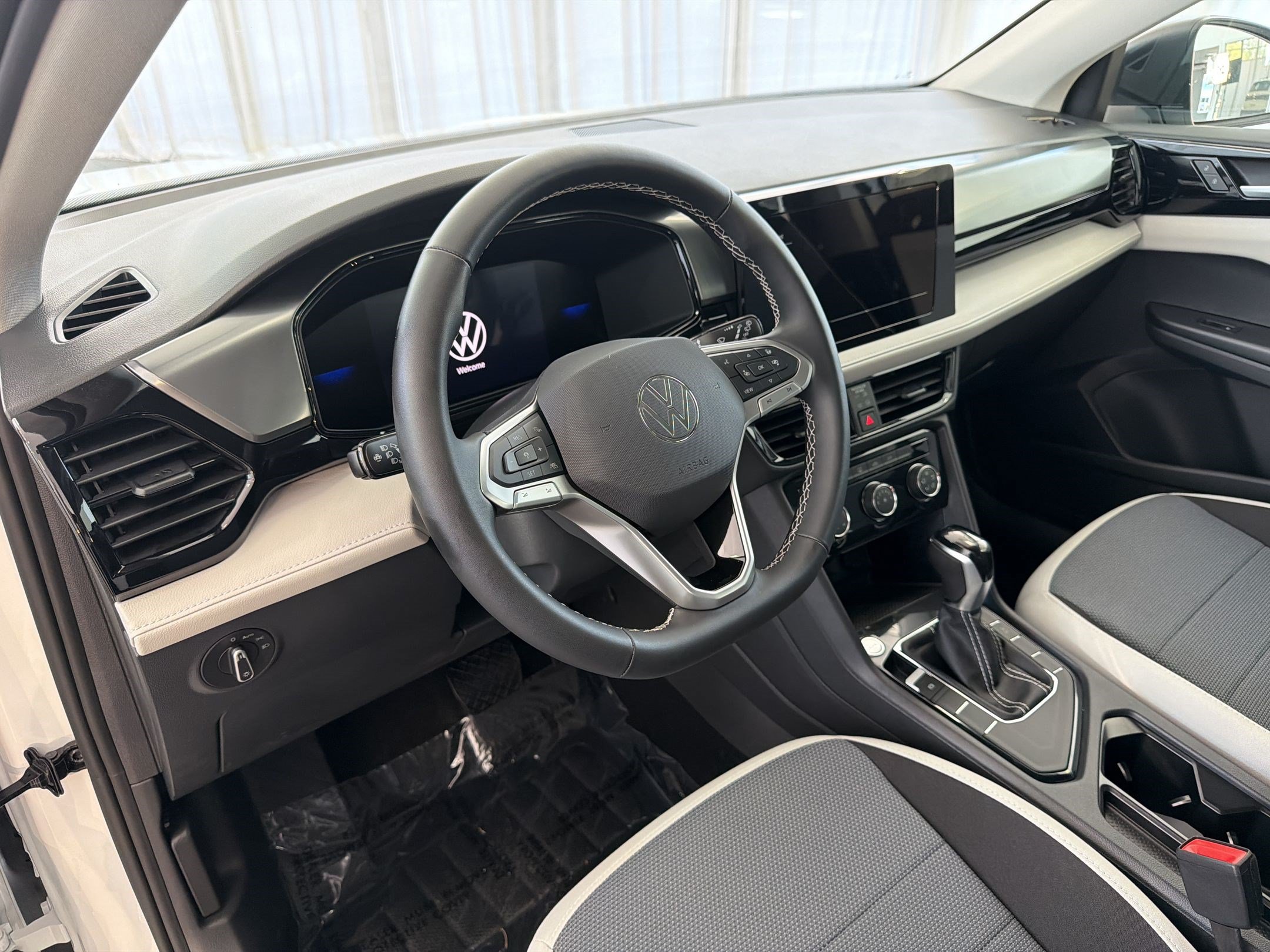 New 2026 Volkswagen Taos S FWD image 4