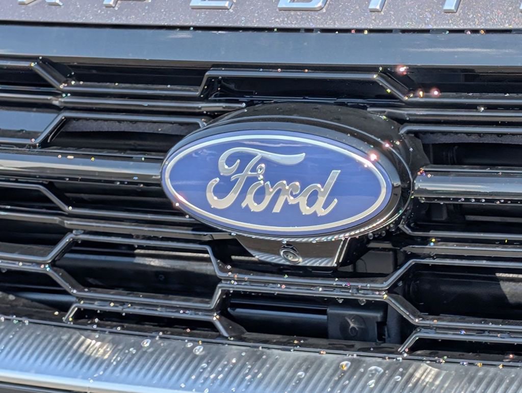 New 2026 Ford Expedition Platinum image 13