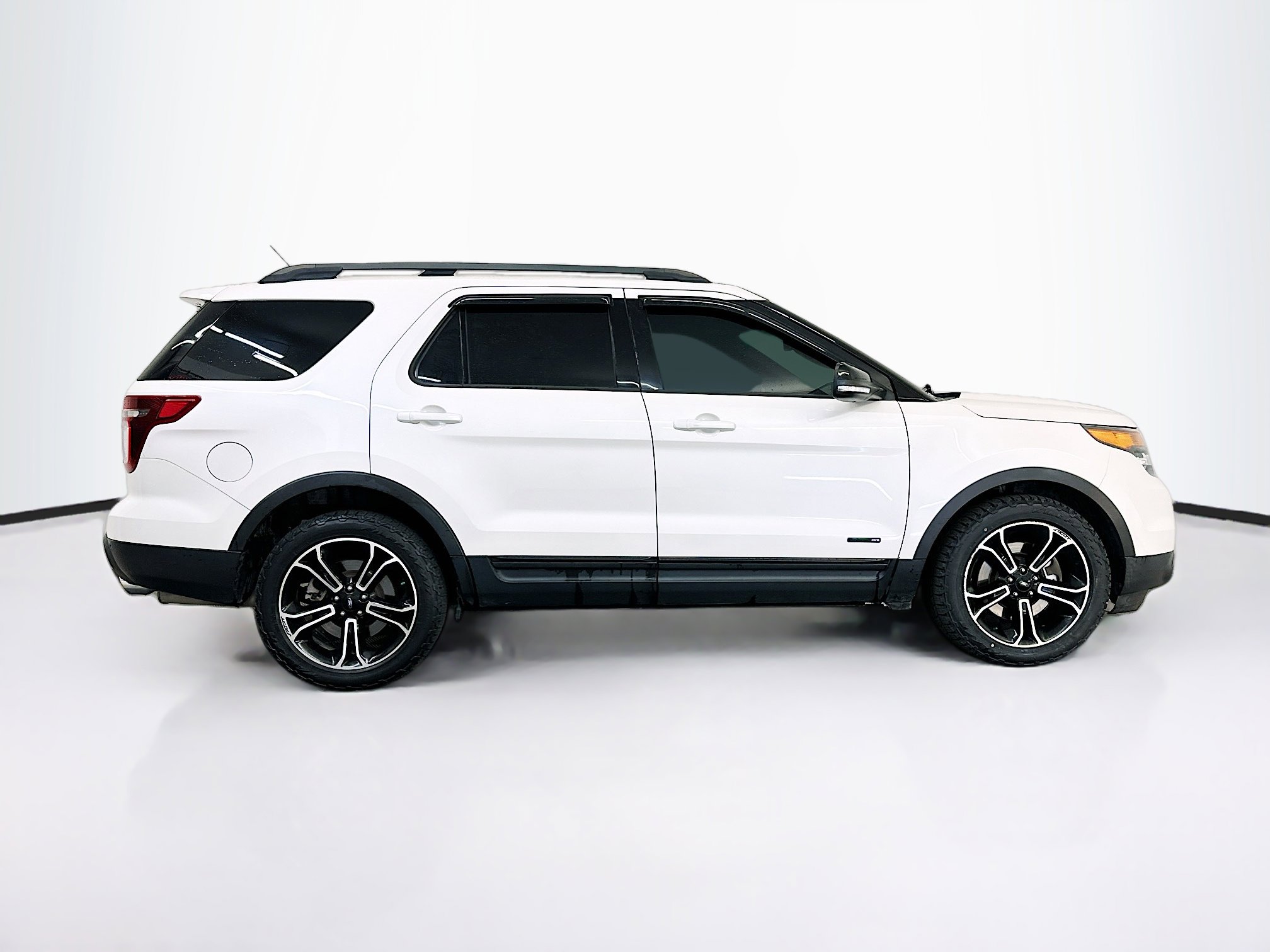 Used 2015 Ford Explorer Sport w/ Equipment Group 401A image 10