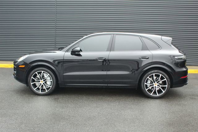 Used 2019 Porsche Cayenne Turbo image 2
