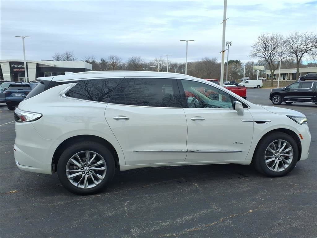 Used 2023 Buick Enclave Avenir w/ Avenir Technology Package image 8