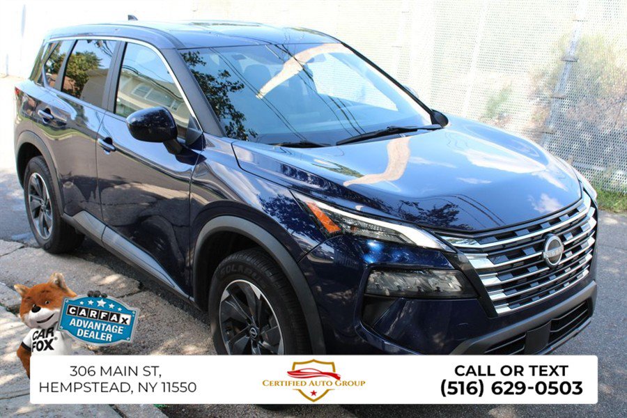 Used 2024 Nissan Rogue SV FWD image 4
