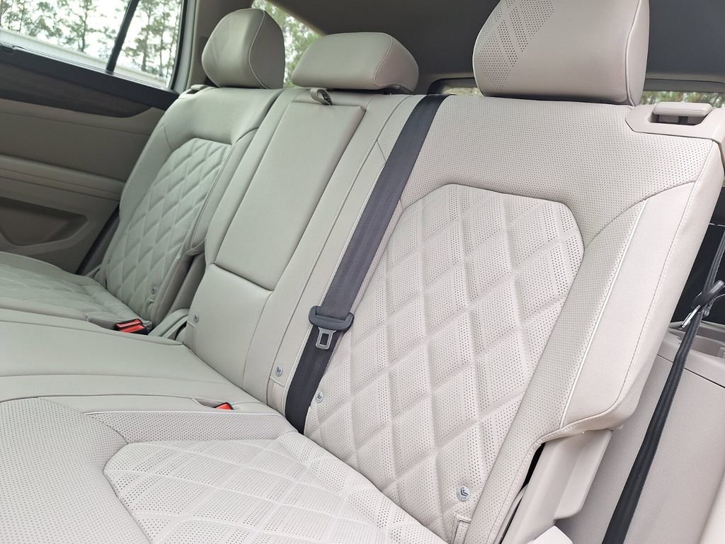 New 2026 Volkswagen Atlas SEL Premium R-Line image 24