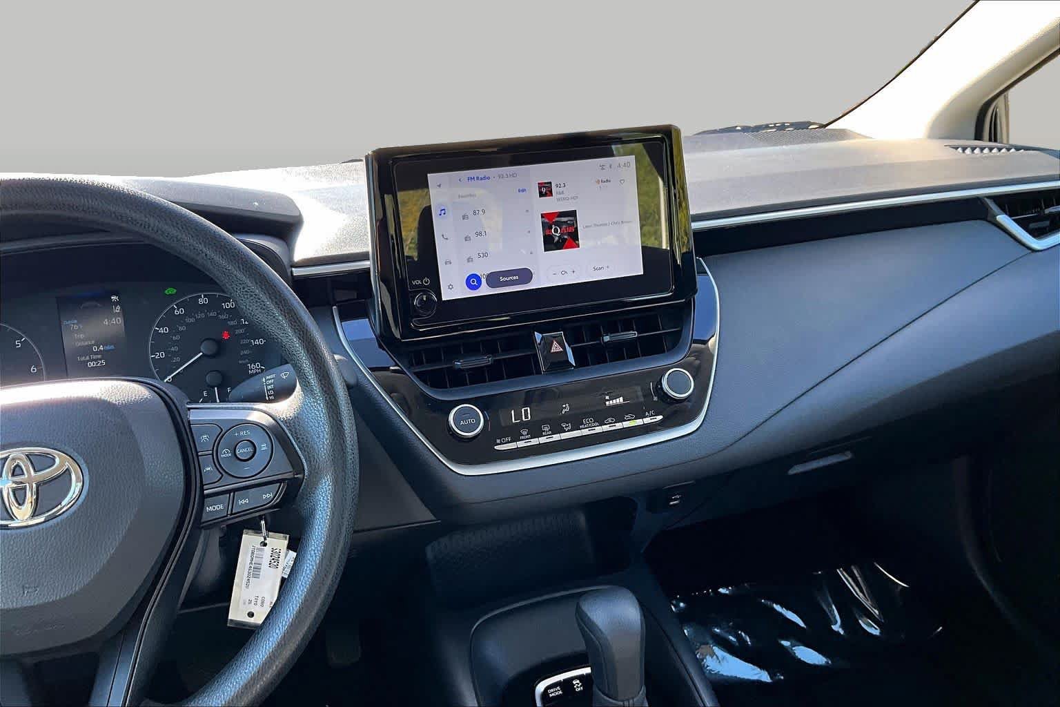 Used 2025 Toyota Corolla LE AWD/4WD image 7