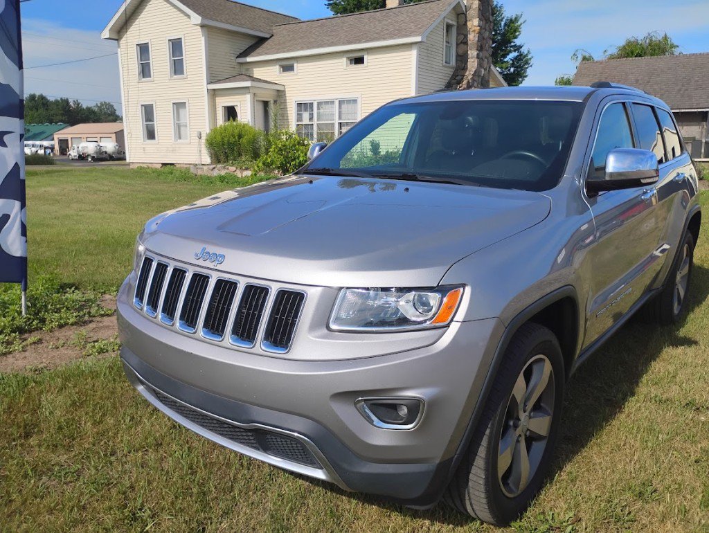 Used 2015 Jeep Grand Cherokee Limited AWD/4WD image 4