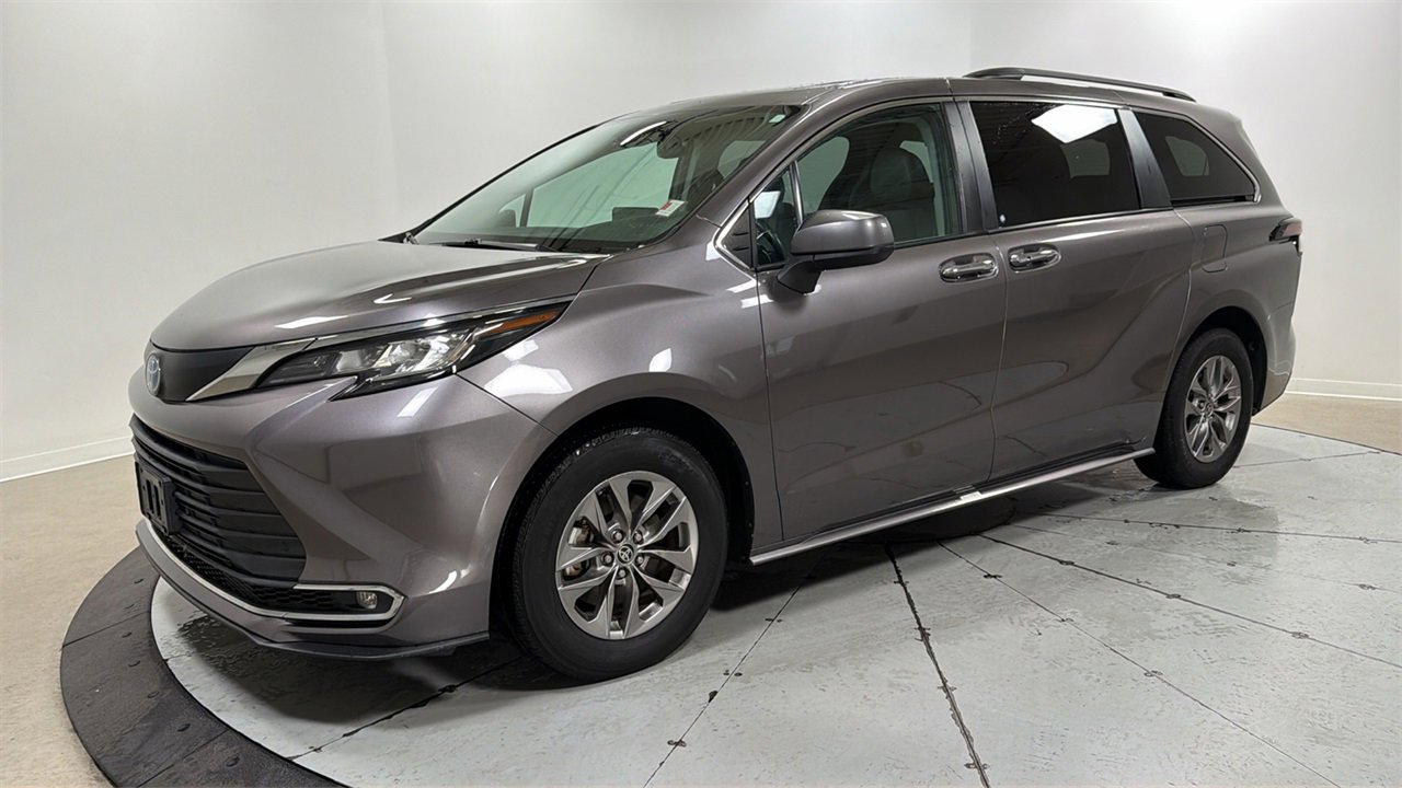 Used 2023 Toyota Sienna XLE
