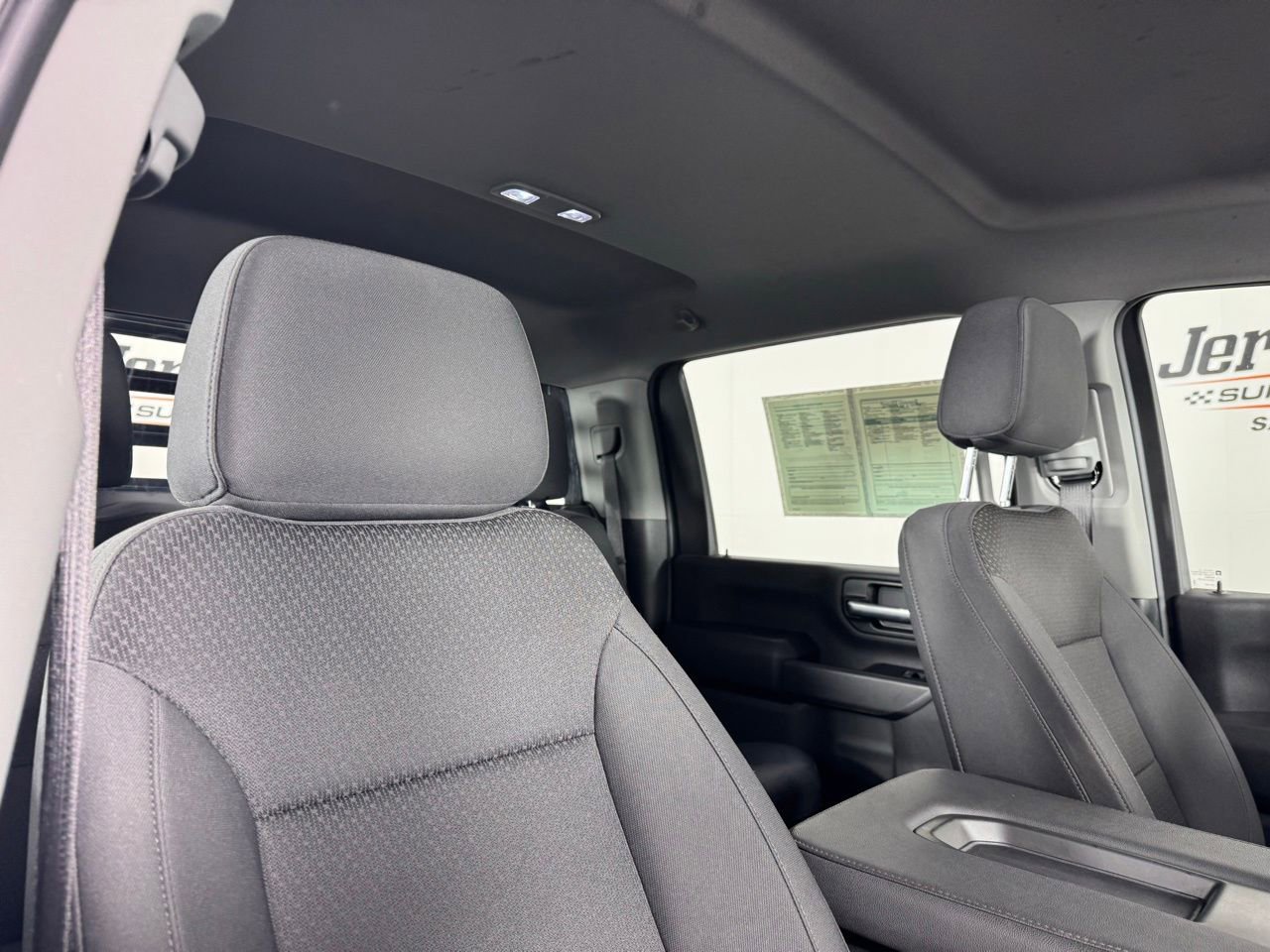 Used 2025 Chevrolet Silverado 3500 W/T image 29