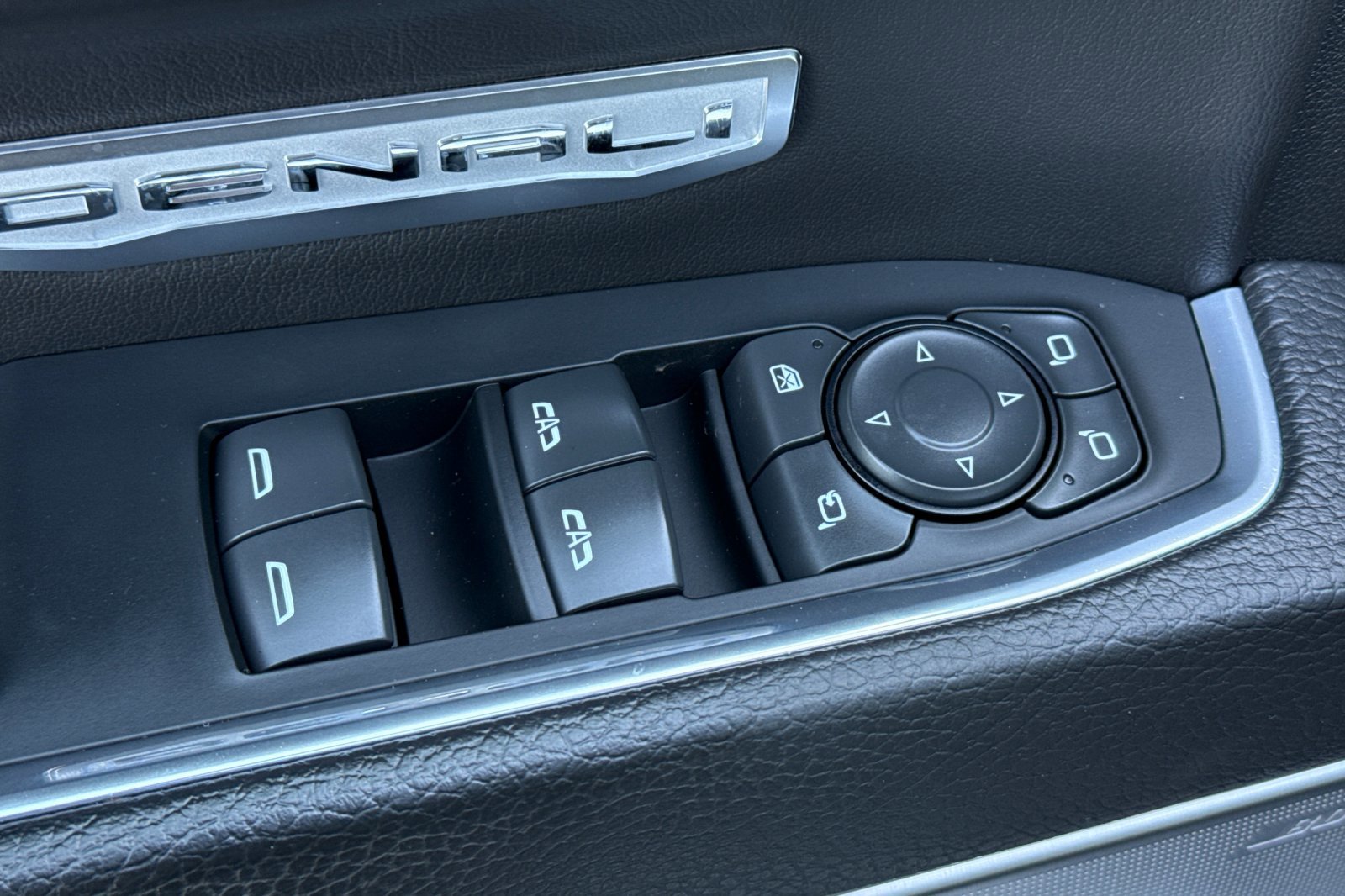 Used 2023 GMC Sierra 1500 Denali image 13