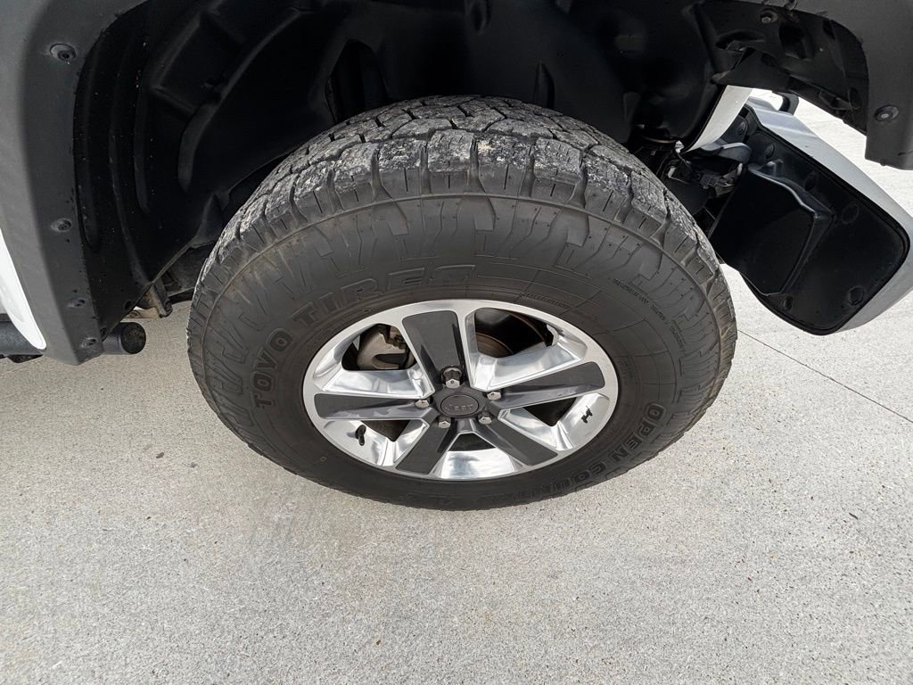 Used 2019 Jeep Wrangler Unlimited Sahara image 21