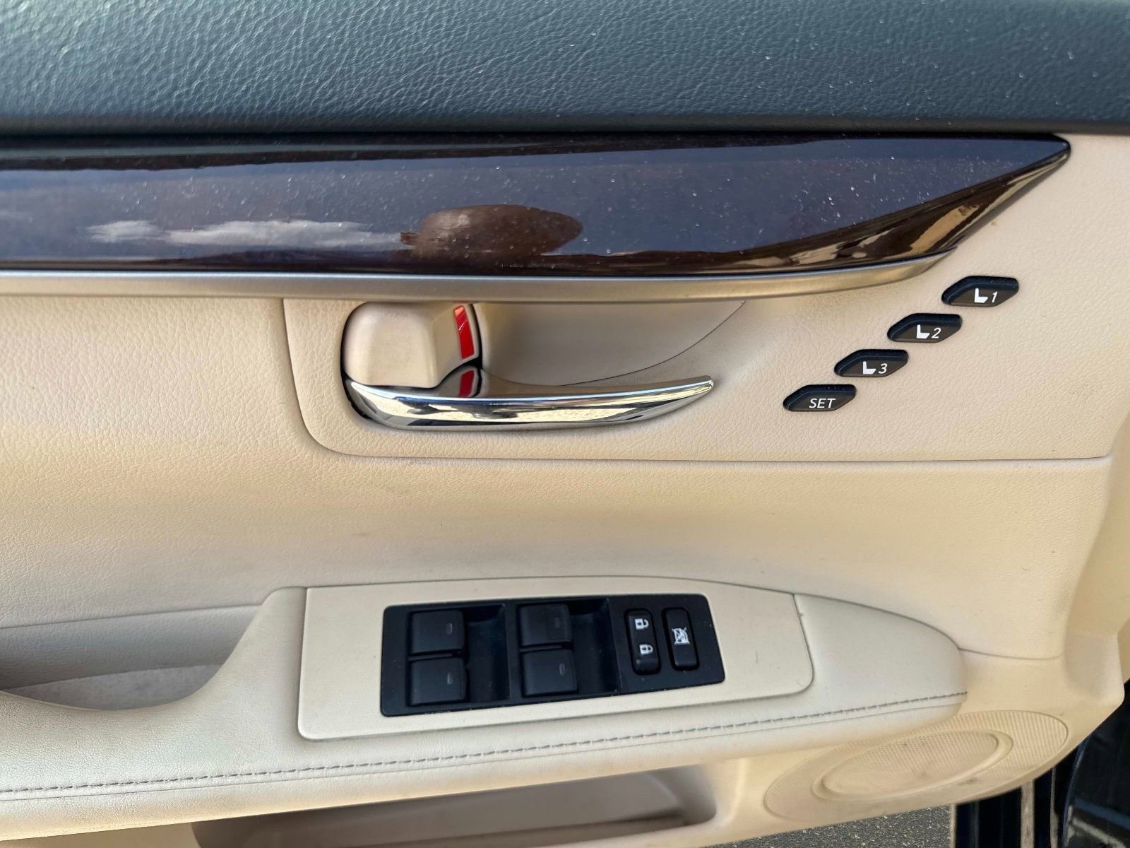 Used 2014 Lexus ES 350 w/ Luxury Package image 15