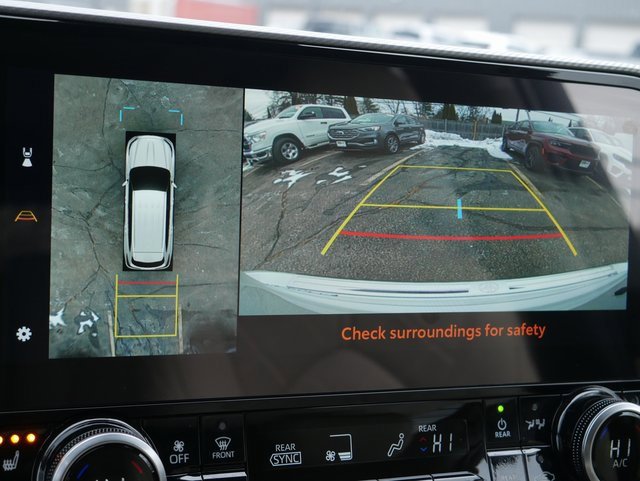 Used 2024 Toyota Highlander Platinum image 20