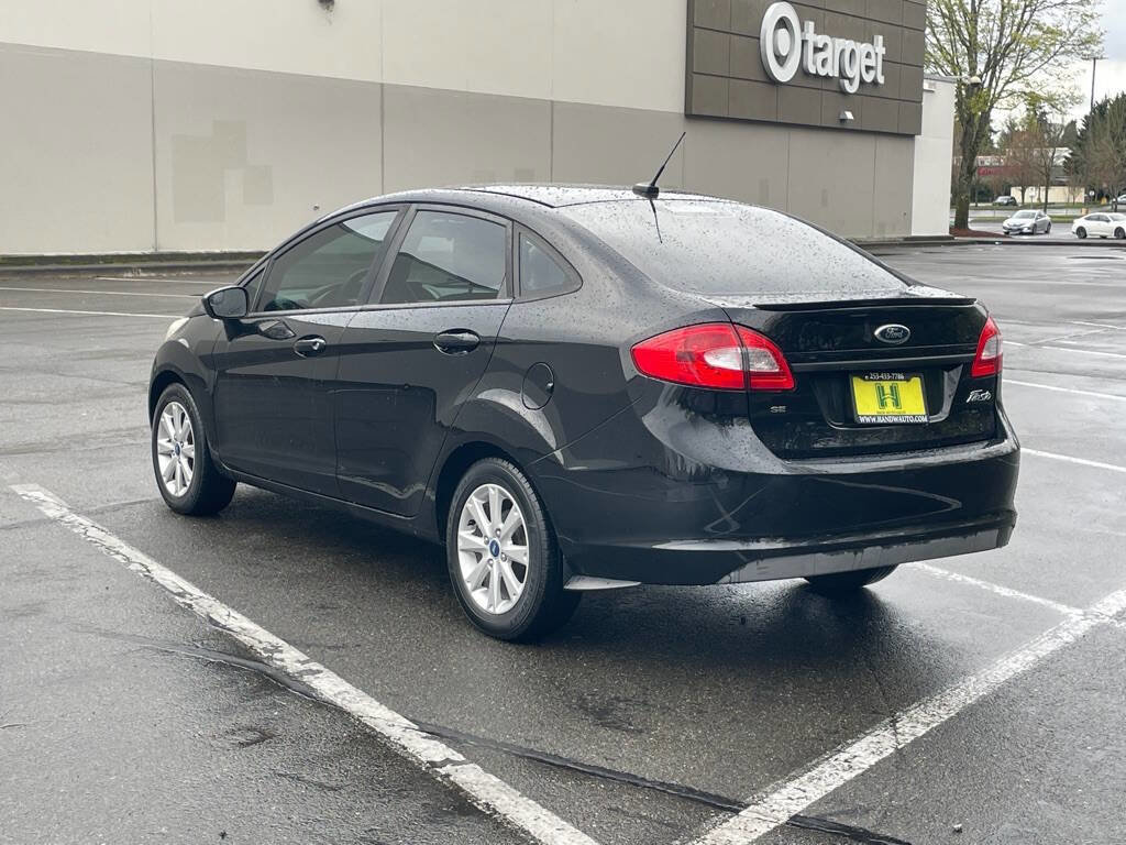 Used 2012 Ford Fiesta SE image 3