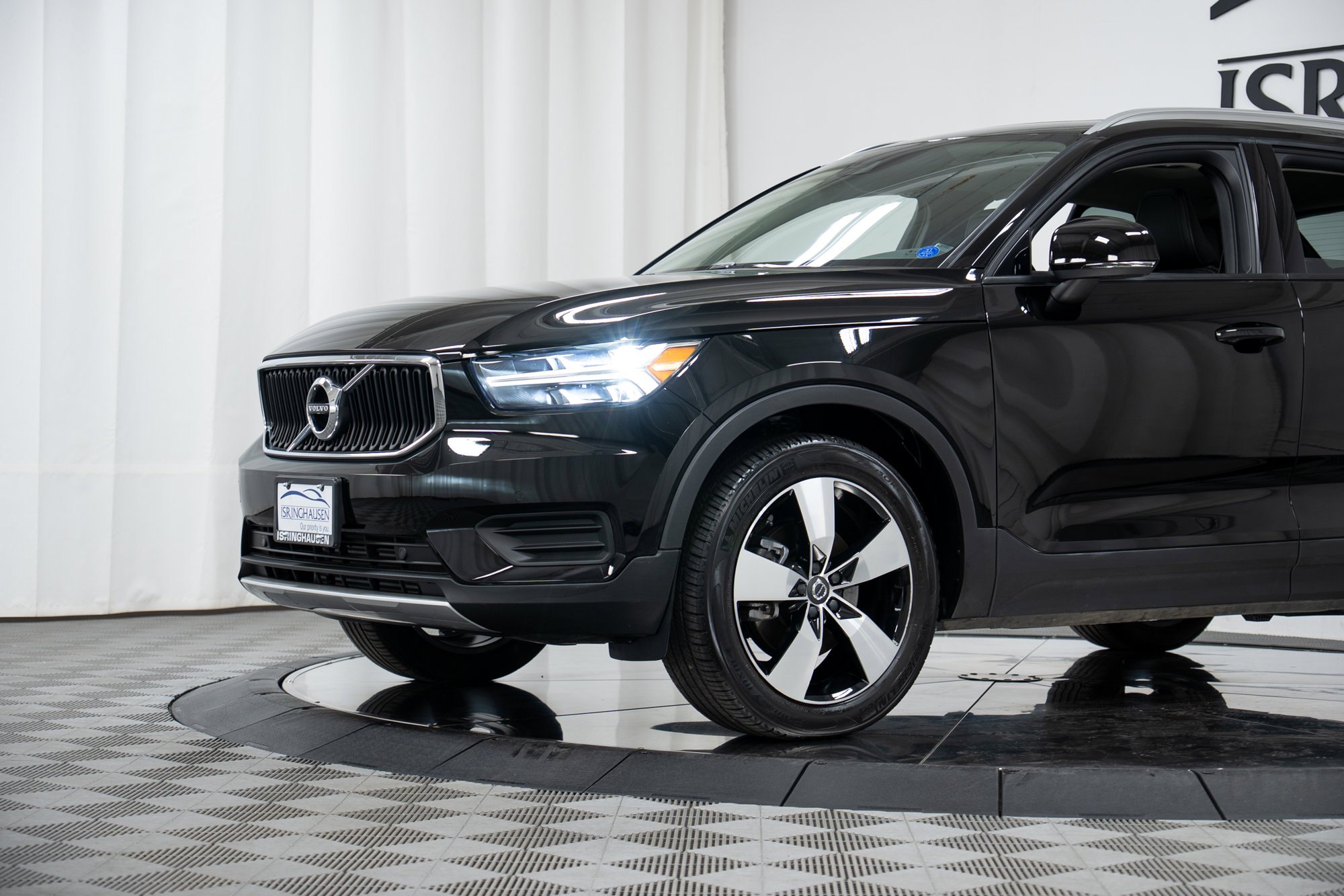Used 2020 Volvo XC40 T5 Momentum AWD/4WD image 25