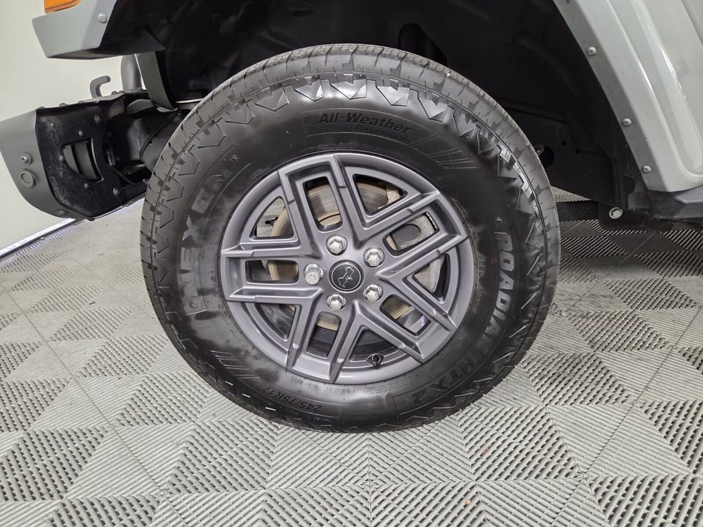 Certified 2021 Jeep Wrangler Willys image 10