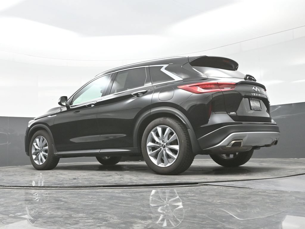 Used 2019 INFINITI QX50 Luxe w/ Navigation Package AWD/4WD image 34