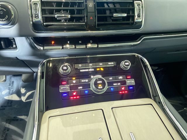 Used 2021 Lincoln Navigator L Black Label w/ Cargo Convenience Package image 9