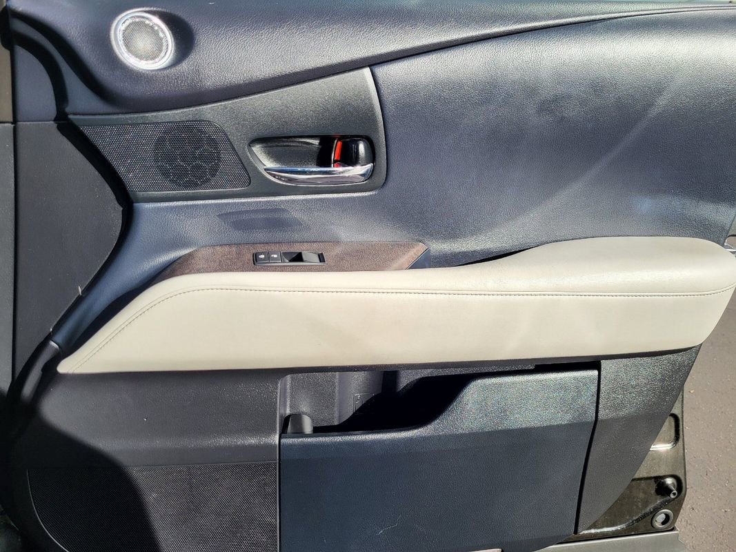 Used 2013 Lexus RX 450h FWD image 20