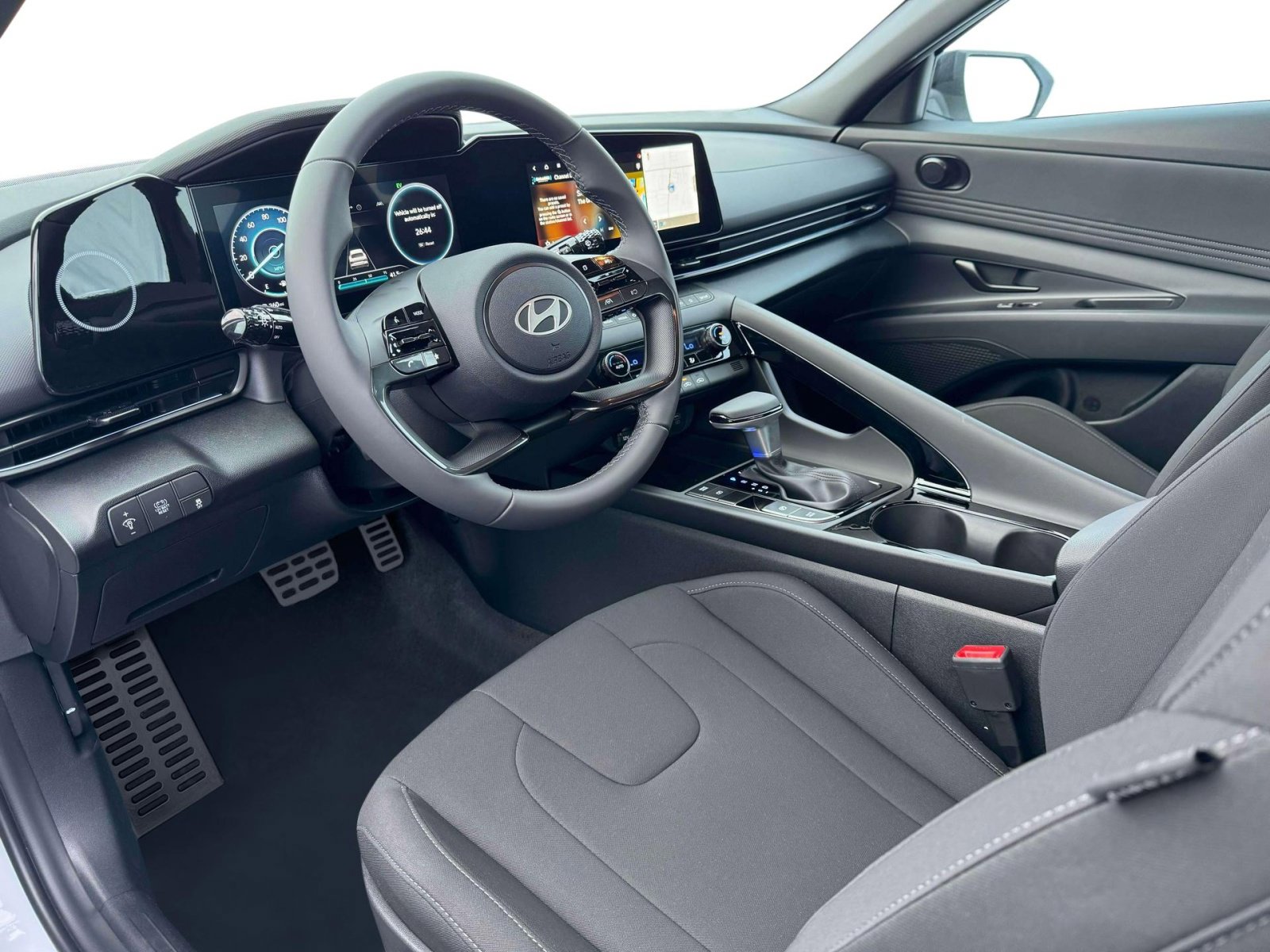 New 2025 Hyundai Elantra SEL w/ Cargo Package image 17