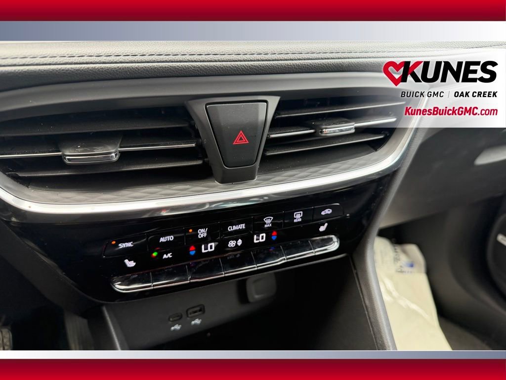 Used 2024 Buick Encore GX Avenir w/ Avenir Convenience Package AWD/4WD image 18