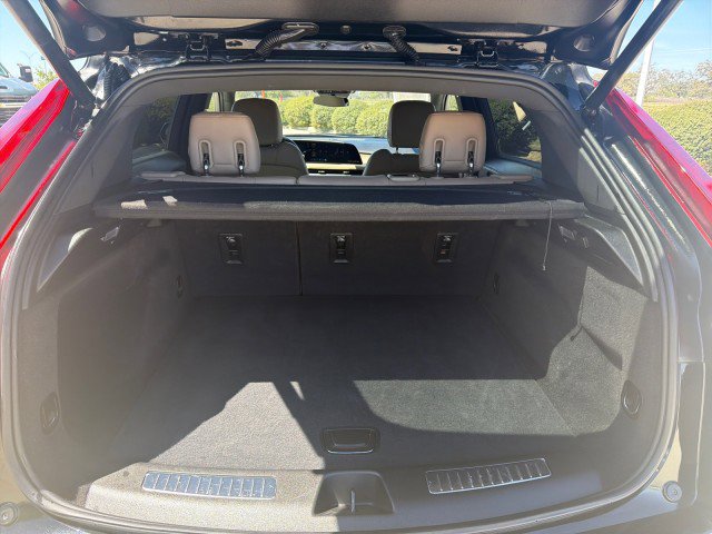 Used 2025 Cadillac XT4 Premium Luxury image 13