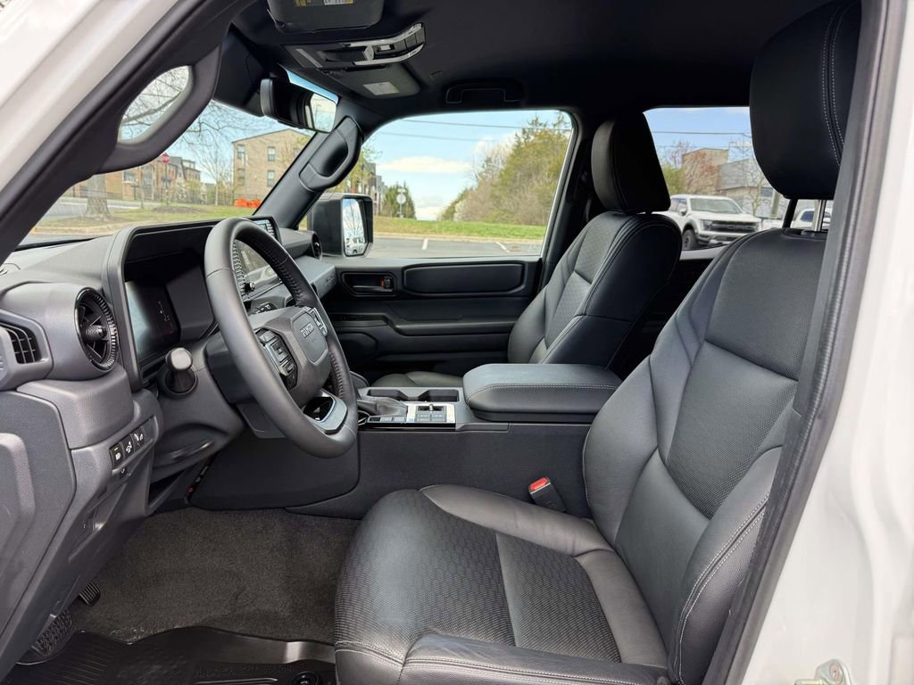 Used 2025 Toyota Land Cruiser 1958 image 13