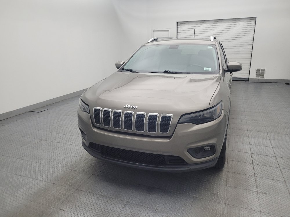 Used 2019 Jeep Cherokee Latitude Plus w/ Cold Weather Group AWD/4WD image 15