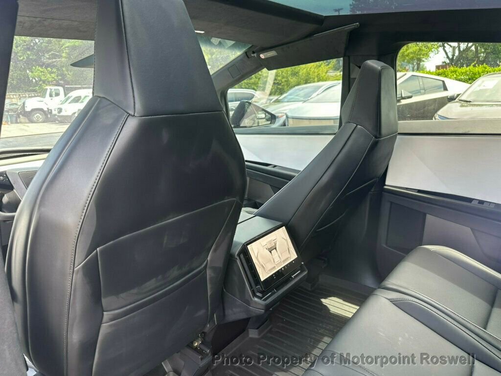 Used 2024 Tesla Cybertruck Cyberbeast AWD/4WD image 23