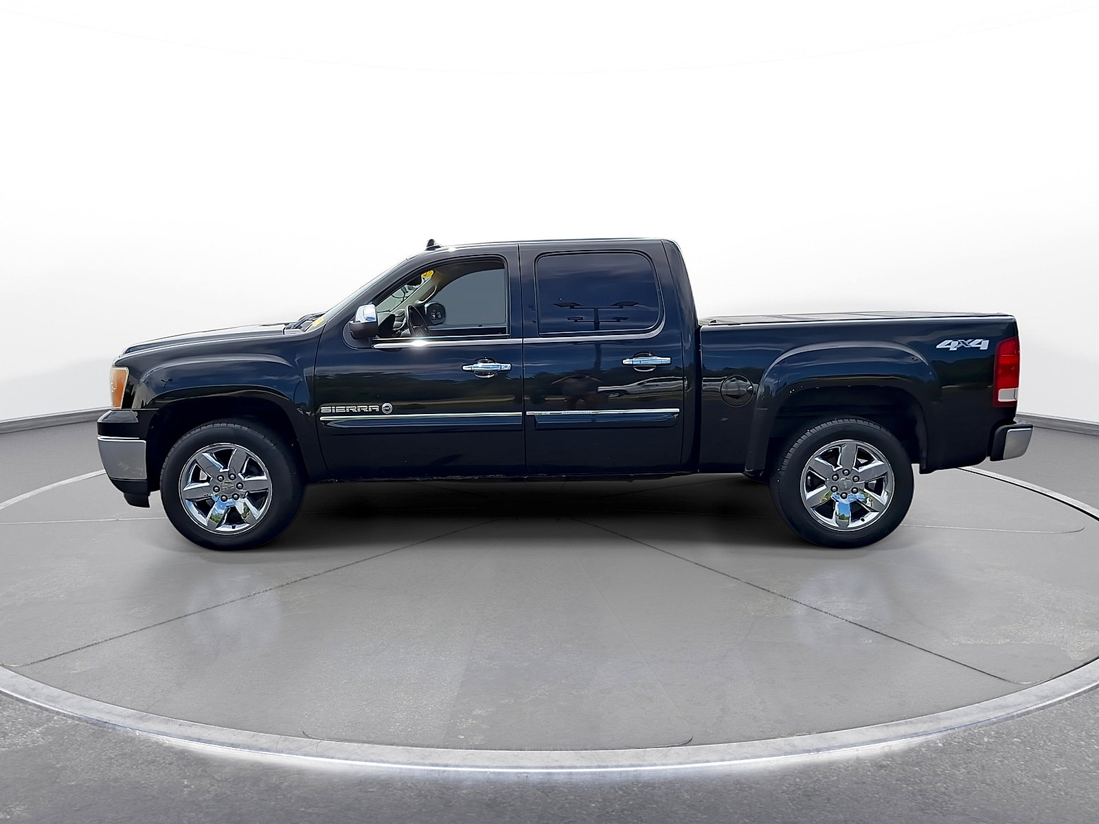 Used 2012 GMC Sierra 1500 SLT w/ Heritage Edition AWD/4WD image 5
