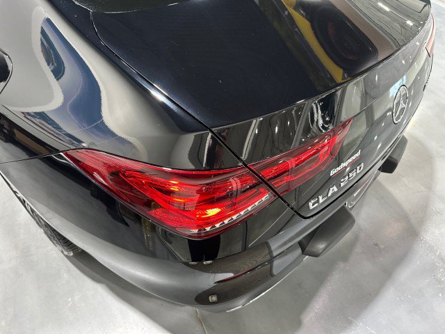 Used 2021 Mercedes-Benz CLA 250 4MATIC image 29