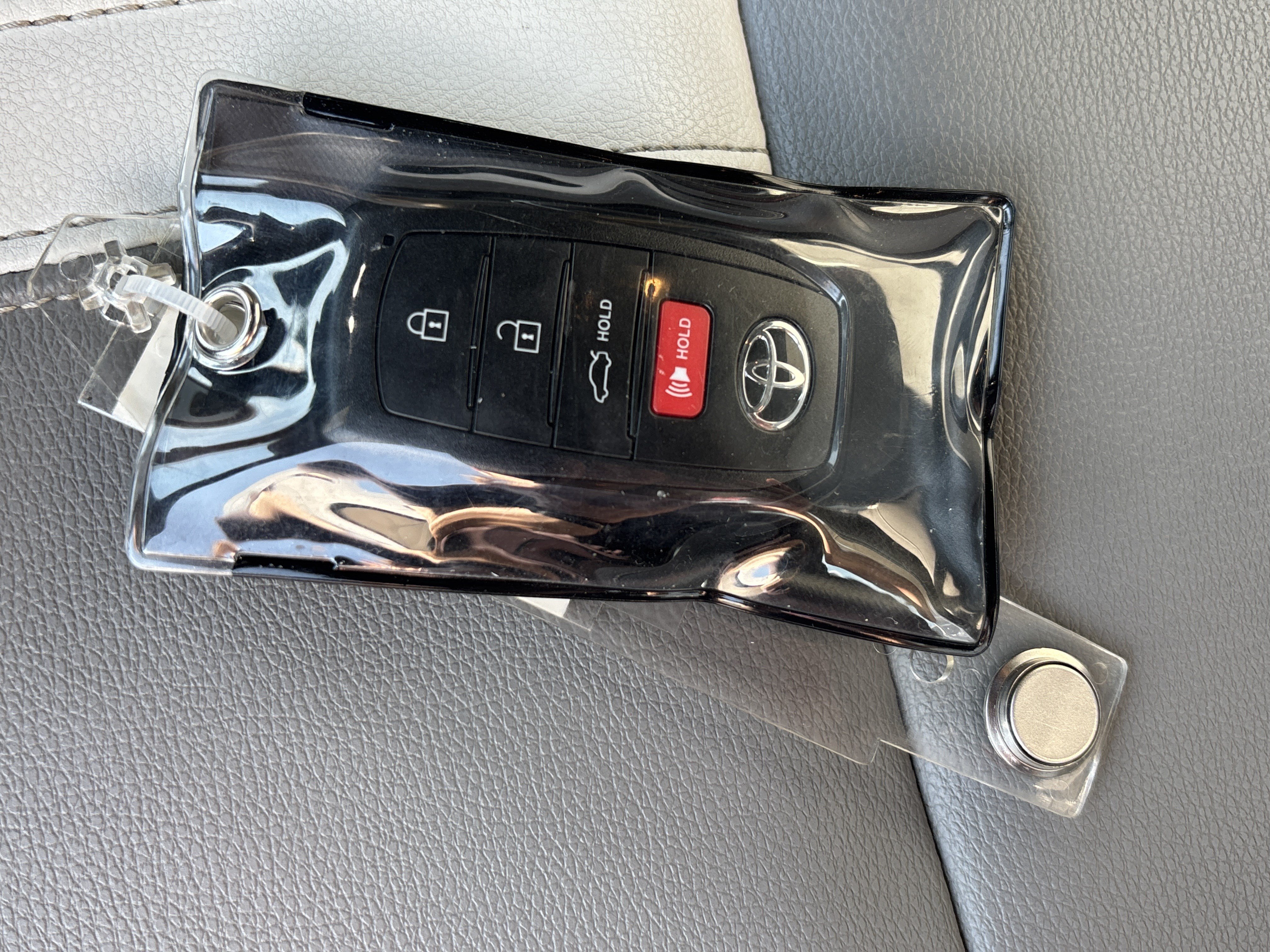 Used 2025 Toyota Camry SE FWD image 36