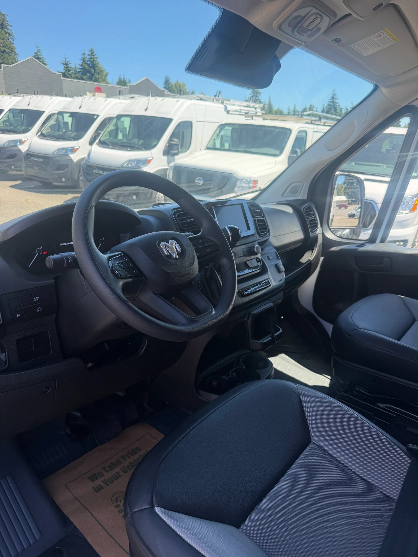 Used 2026 RAM ProMaster 2500 w/ Convenience Group FWD image 11