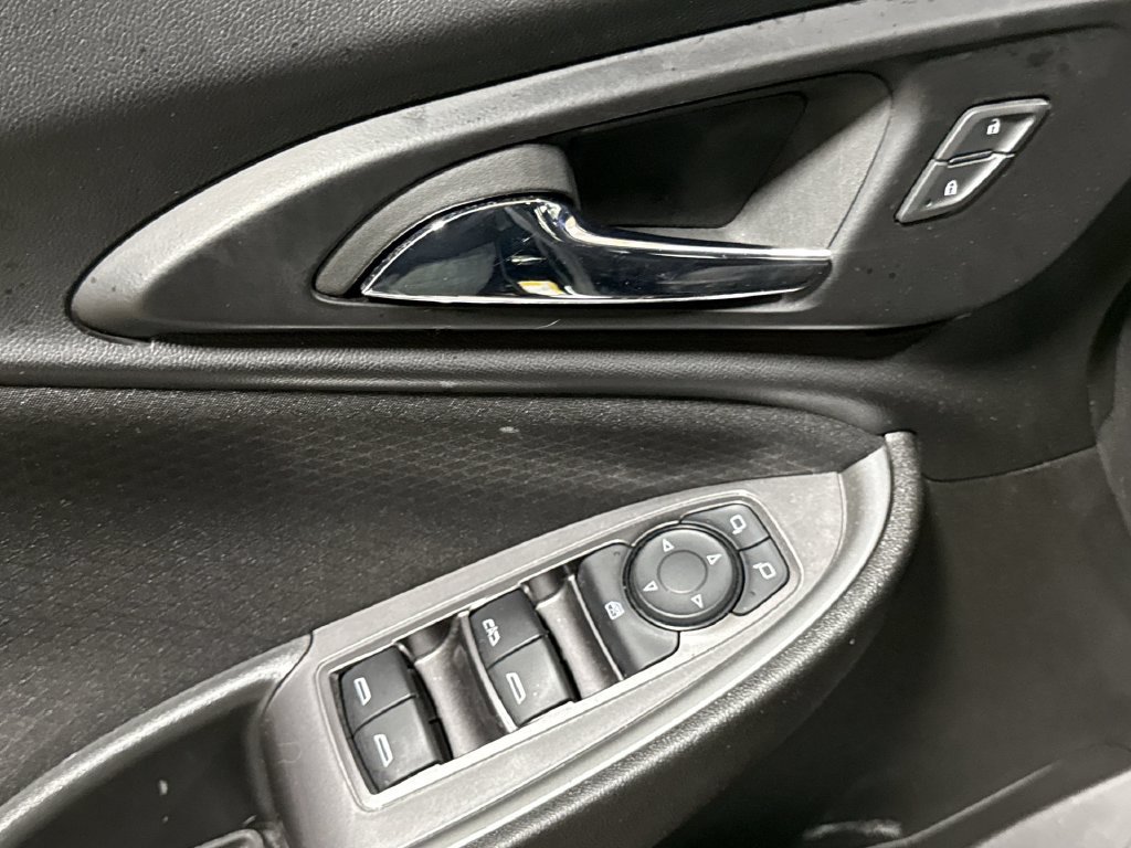 Used 2023 Chevrolet Malibu LT FWD image 20