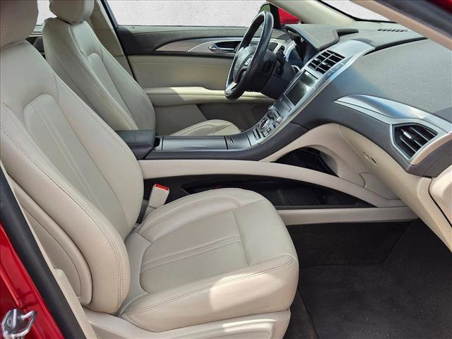 Used 2020 Lincoln MKZ w/ Convenience Package image 21