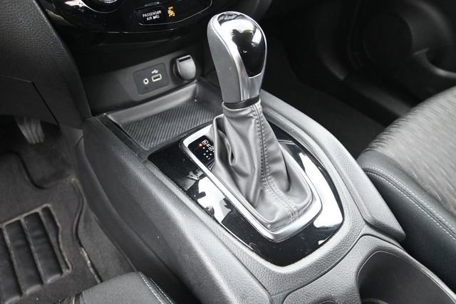 Used 2020 Nissan Rogue SV AWD/4WD image 23