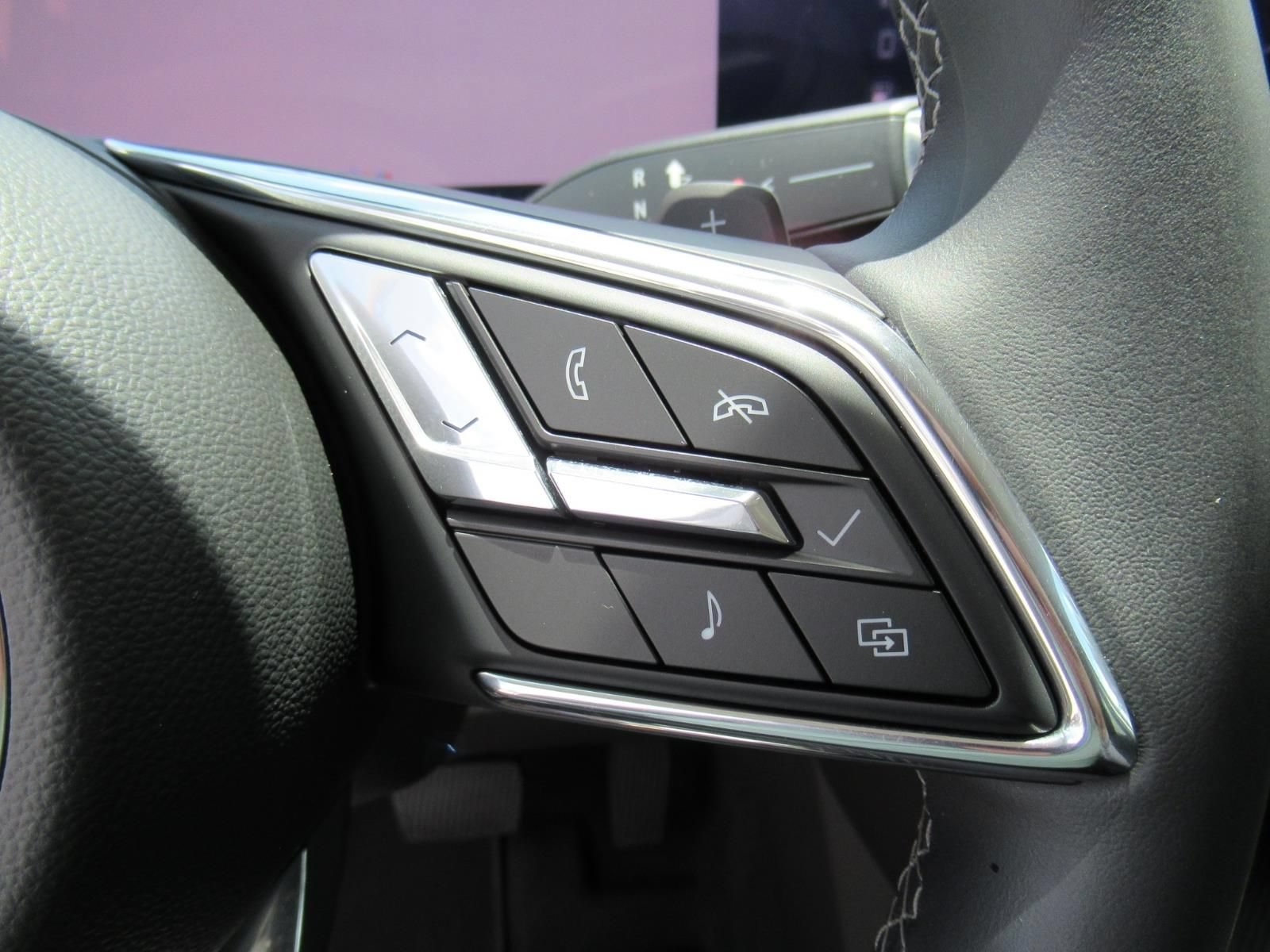 Used 2024 Buick Envision Preferred AWD/4WD image 23