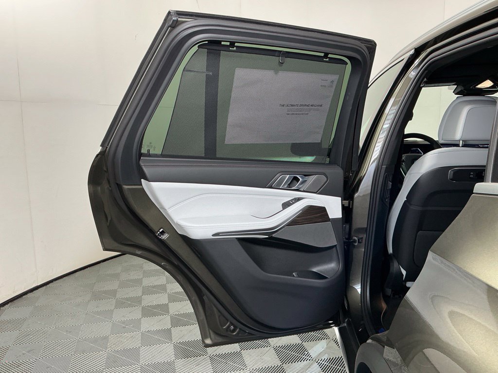 New 2026 BMW X5 xDrive40i w/ Climate Comfort Package AWD/4WD image 24